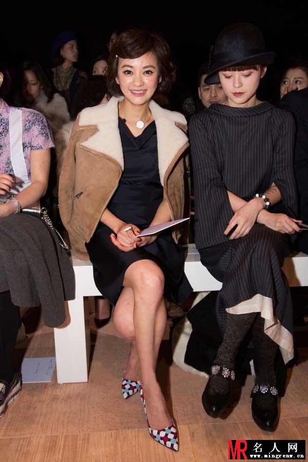 甜妞大变身 陈意涵2015秋冬巴黎时装周H&M Studio秀场穿透视装挑战性感(1)