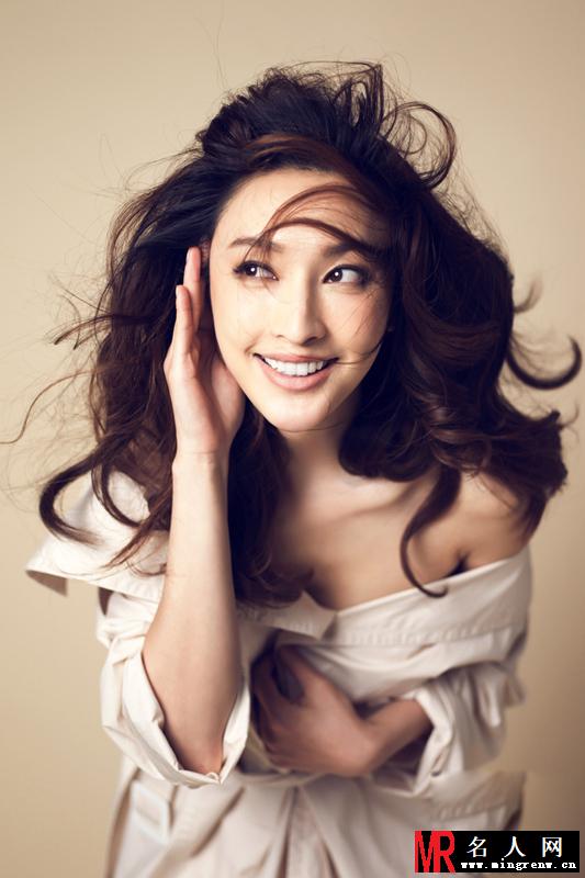张俪优雅写真 极具张俪诠释凌乱美(1)