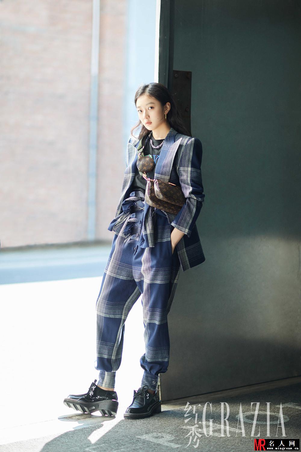 孙千登上《红秀GRAZIA》杂志11月刊 时尚表现满分(1)