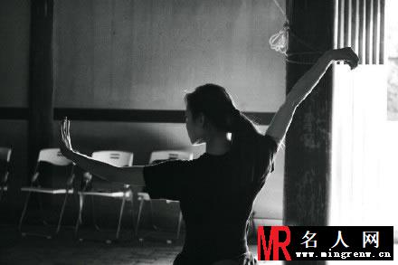 倪妮2015学习武术生活照 刻苦勤奋十分认真(1)