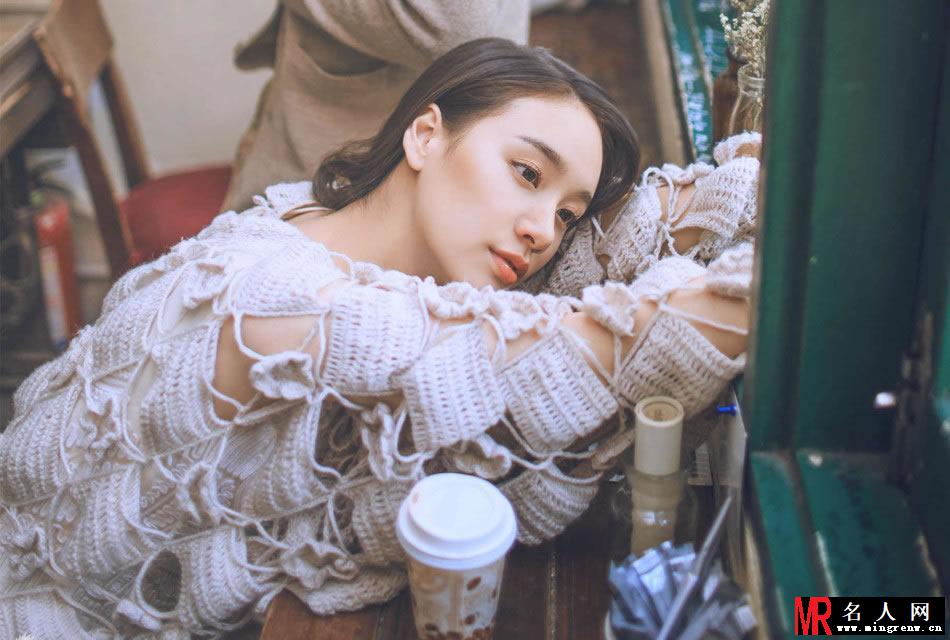 95后美少女程砚秋文艺写真(1)
