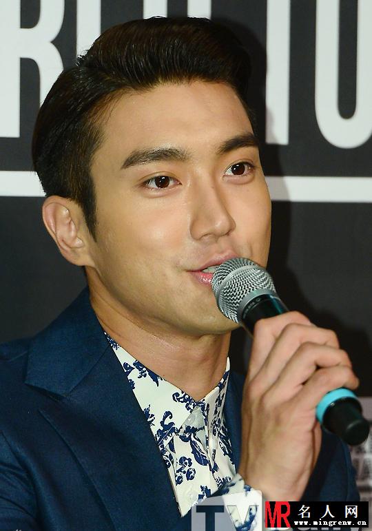 Super Junior集体亮相 帅气逼人魅力依旧(1)