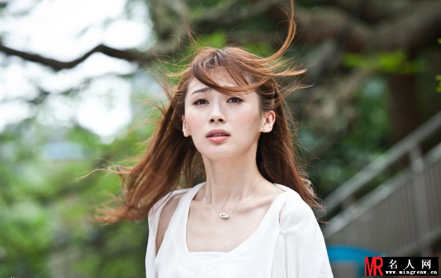 不一样的美男子曝剧照 张翰不爱爽妹爱鬼鬼(1)