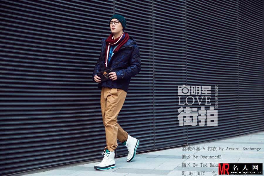 魏千翔圣诞节时尚街拍 演绎冬日型男(1)