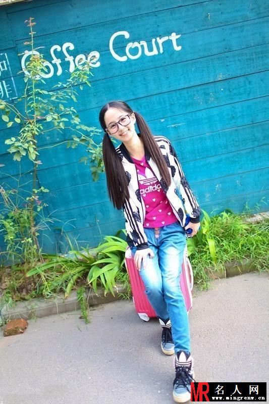 武音校花私房照曝光 清纯邻家小妹笑容甜美动人(1)