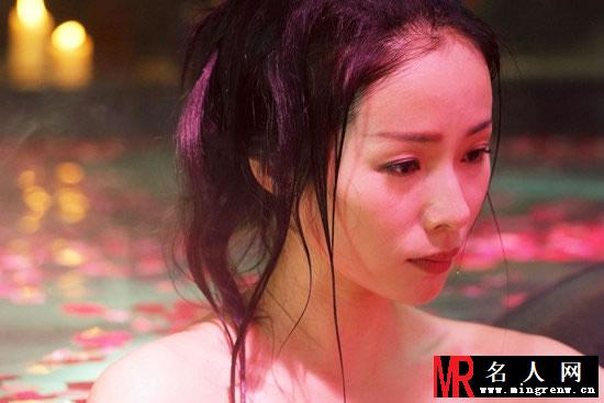 四大名捕2曝剧照 江一燕全裸浴照大尺度(1)