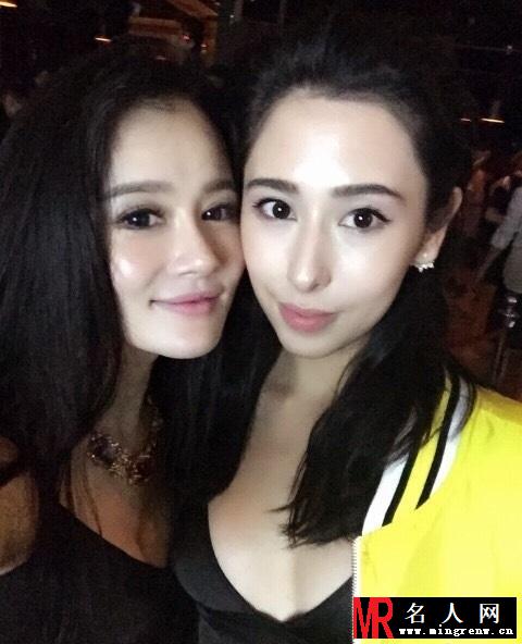 曝邹市明娇妻冉莹颖美艳私照 系央视主持人(1)