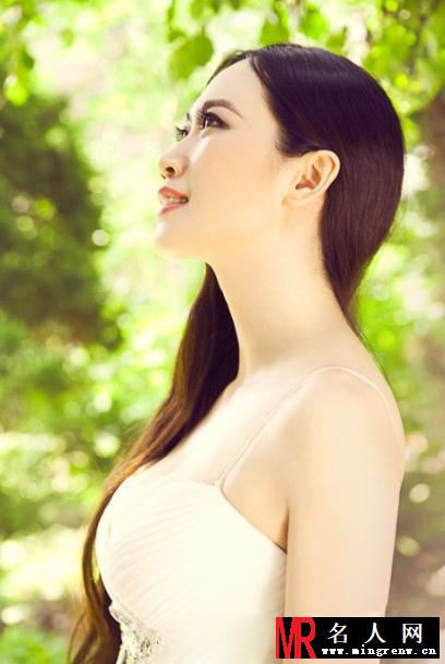 芙蓉姐姐征婚写真 深V秀豪乳(1)