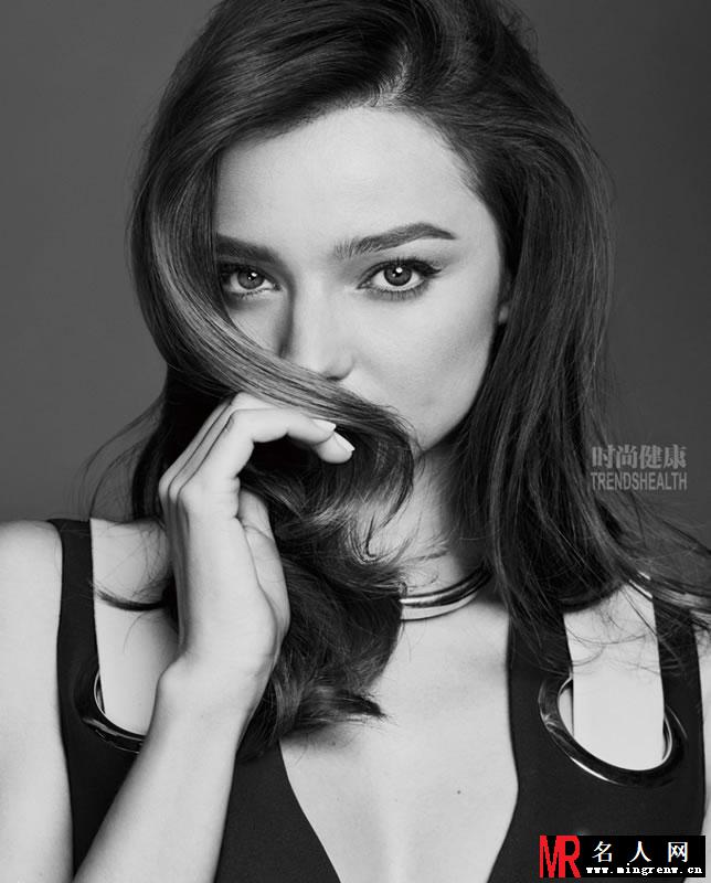 米兰首拍中国杂志封面 古典与时尚的碰撞尽显女神范(1)