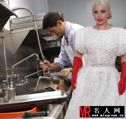 Lady Gaga奥斯卡红毯造型遭PS 女神秒变清洁工(1)