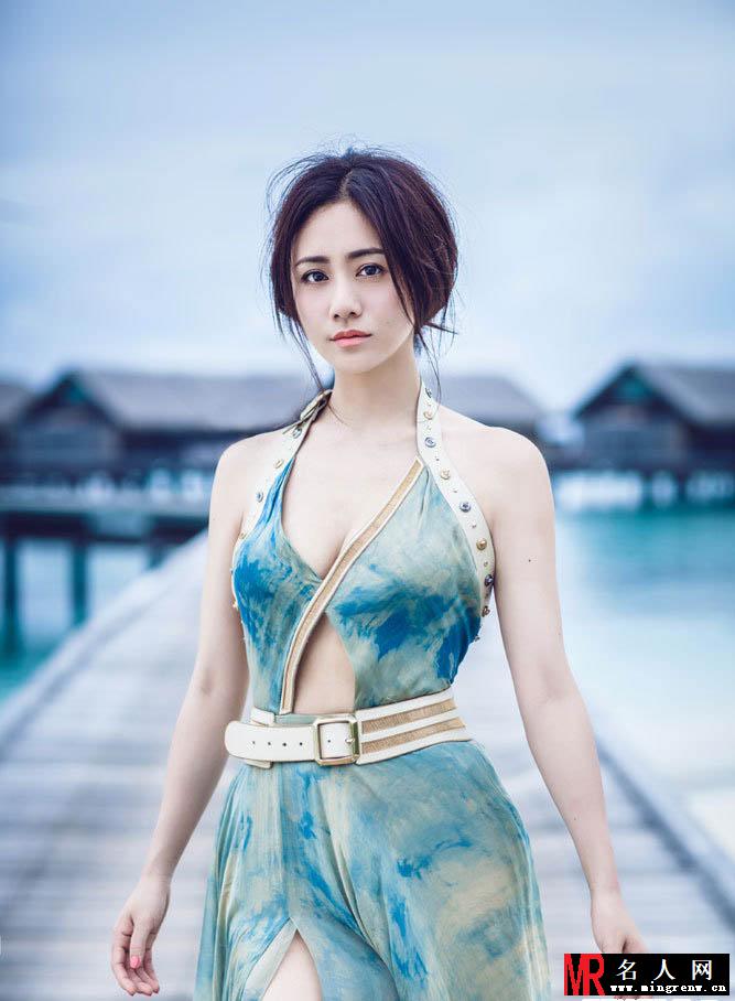 刘芸马尔代夫甜美写真 裸背出镜秀性感(1)