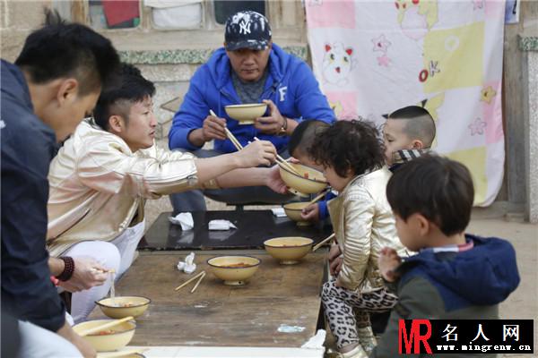 《爸爸3》刘烨欲卖诺一换冰箱 林永健夏克立起争执(1)