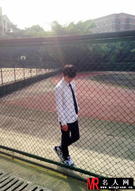 TFBOYS出席《星影联盟》活动现场(1)