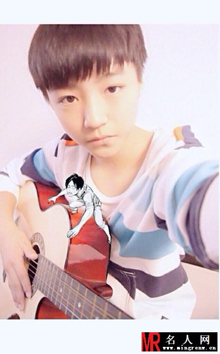 TFBOYS王俊凯2013年青涩生活照集(1)