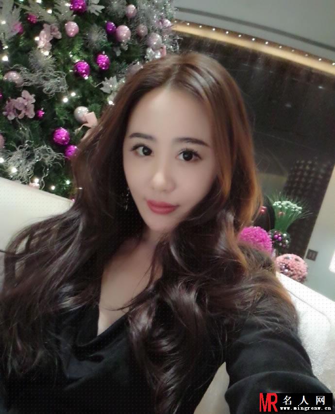 王思聪女友陈漾懿私照曝光 大胸锥子脸(1)