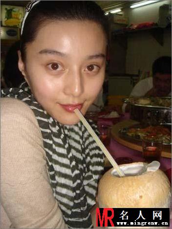 范冰冰素颜生活照大集锦 范爷卸妆仍美艳(1)