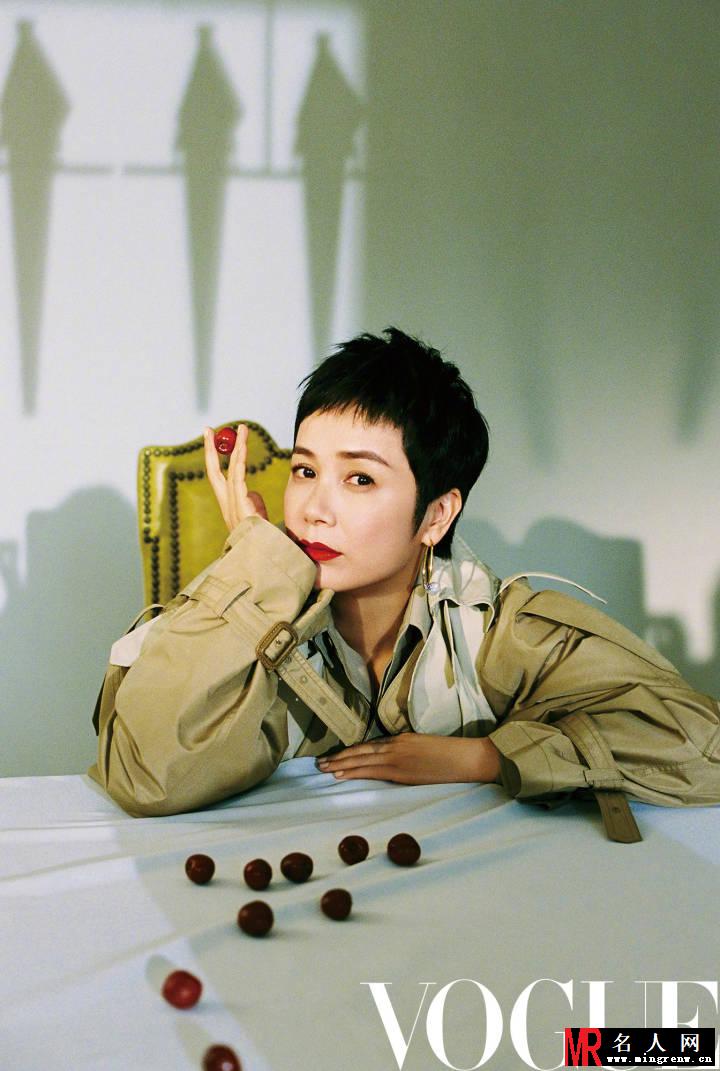 蒋雯丽杂志大片曝光 魅力演绎实力派女演员的成熟韵味(1)