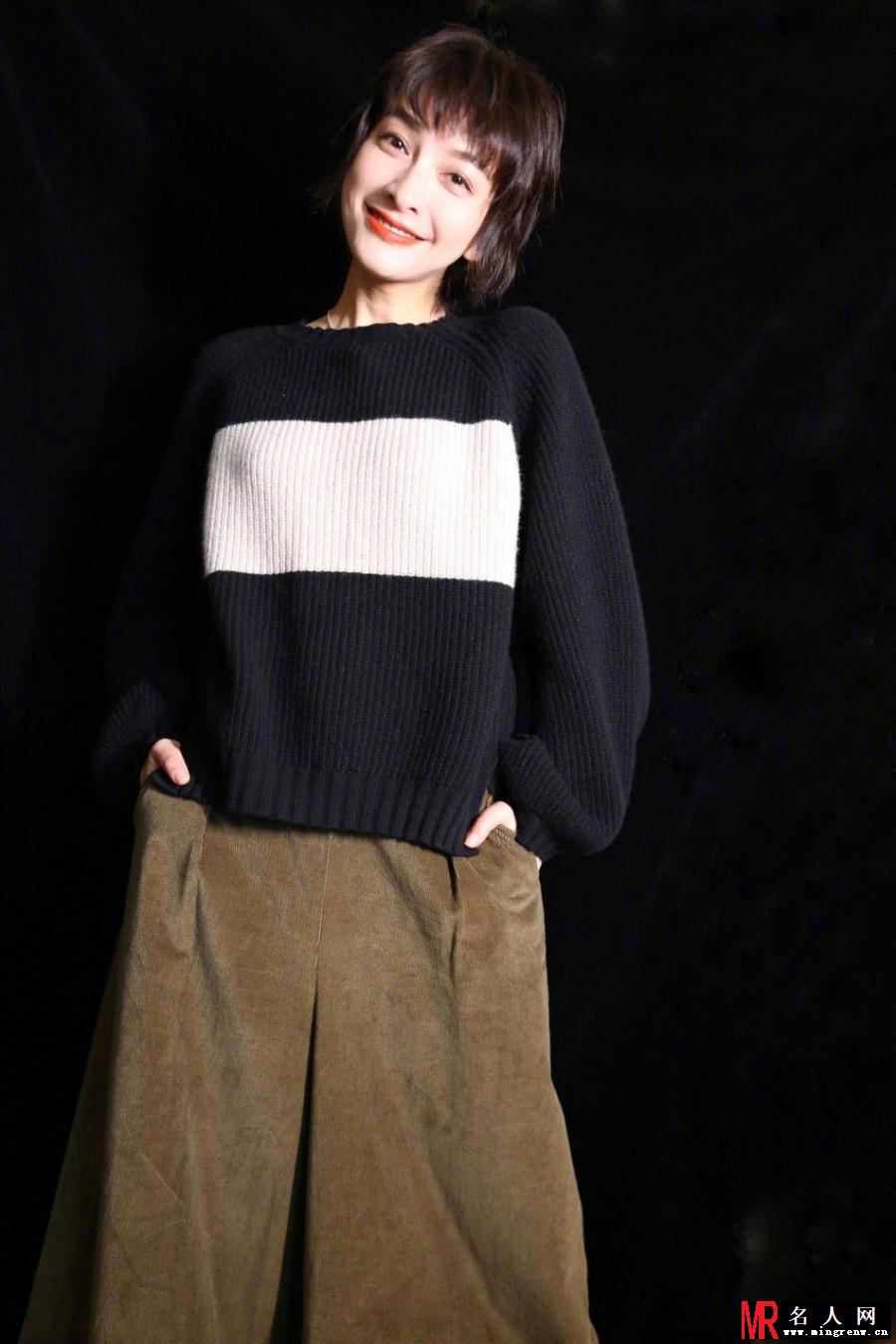 吴昕晒九宫格活动照 花美人更美(1)