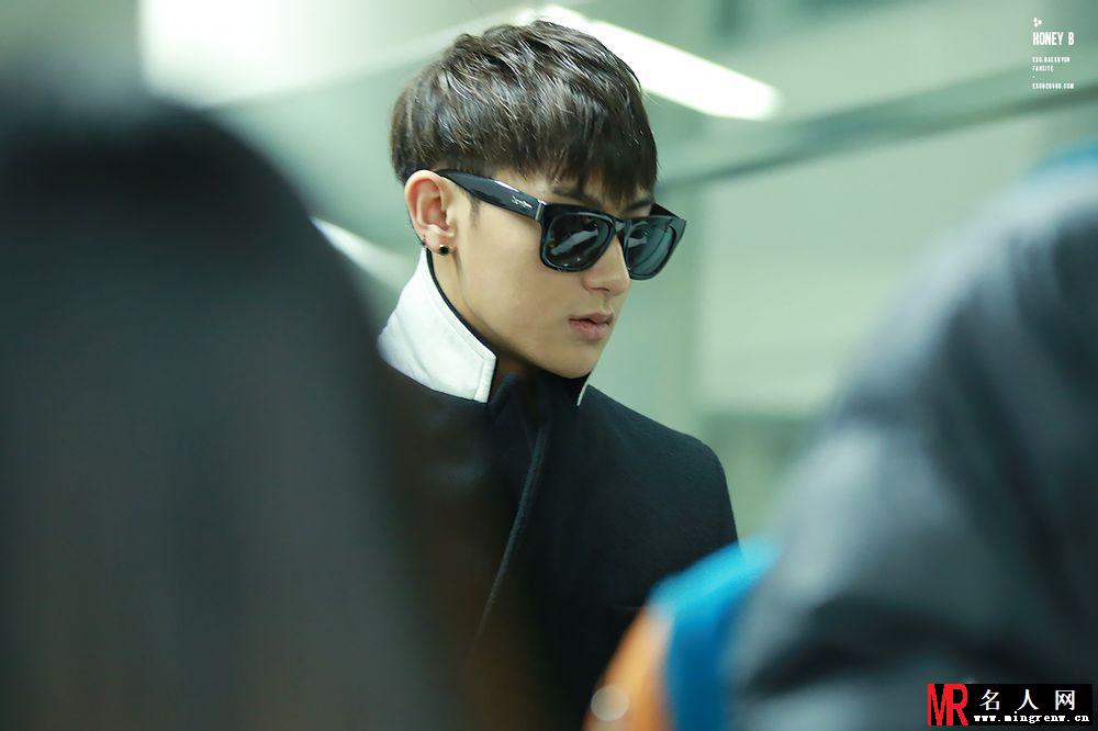 2014年11月EXO韩国仁川飞日本福冈机场写真帅气时尚黄子韬图片写真(1)