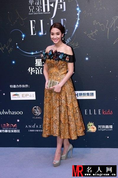 成龙杨幂陈赫等明星亮相《华谊兄弟ELLE之夜》(1)