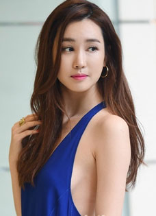 韩国美女李多海出席活动粉丝认不出 整容过度大变脸(12P)