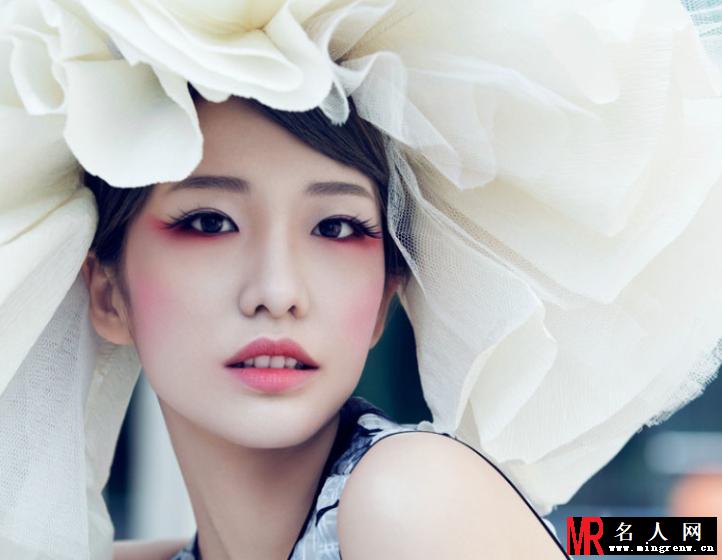 莫龙丹美艳大片曝光 完美气质极致诱惑(1)