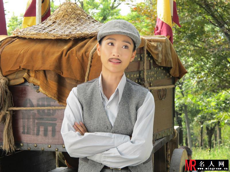 陶昕然《十二金钱镖》剧照曝光 女扮男装显俏皮(1)