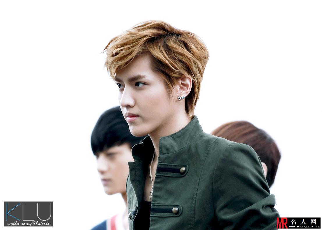 2012年9月EXO现身机场时尚造型如走秀吴亦凡图片合集(1)