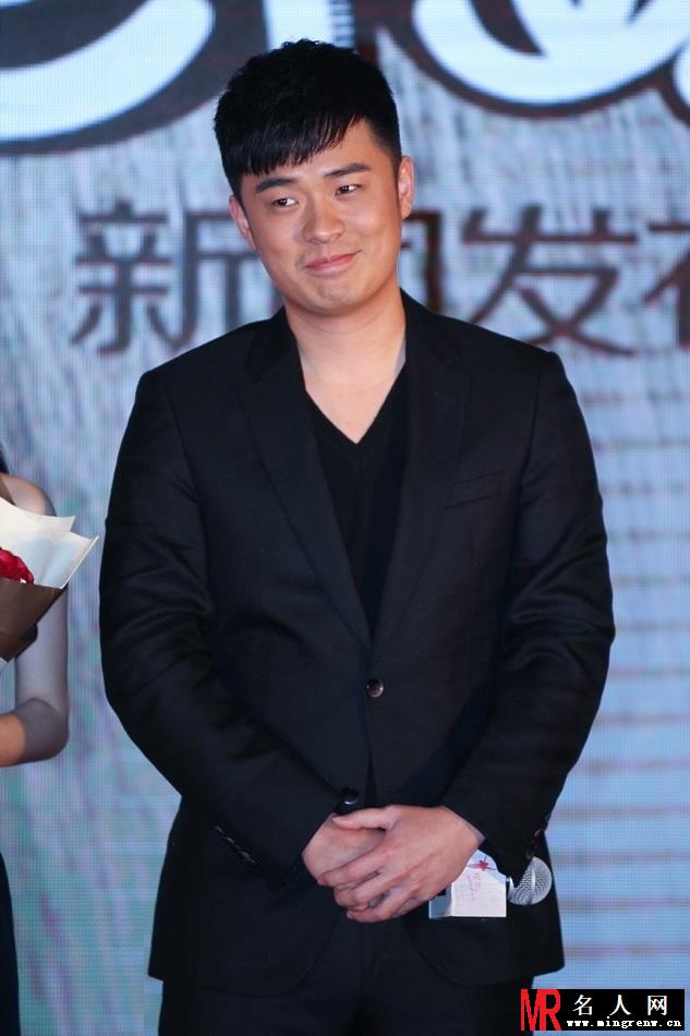 陈赫出轨门后亮相《三个奶爸》发布会李晨帮解围(1)