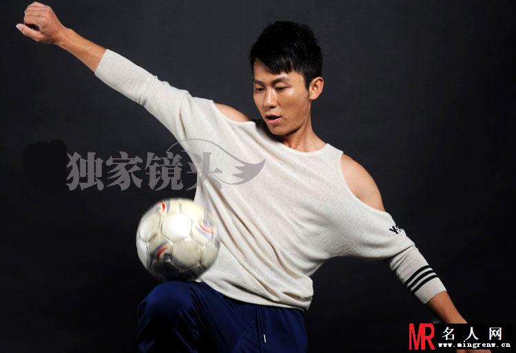 李晨《独家镜头》全套写真集 百变造型轻松驾驭(1)