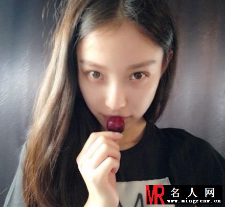 倪妮2014生日曝光照 开心幸福满足粉丝齐送祝福(1)