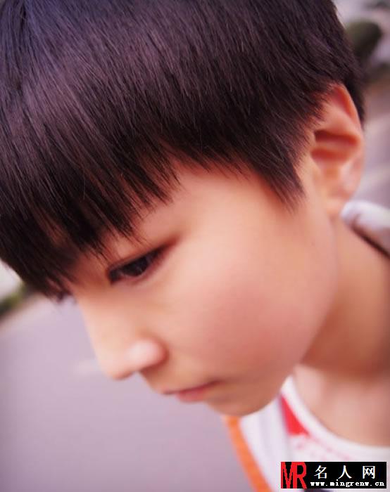 TFBOYS王俊凯2013年青涩生活照集(1)