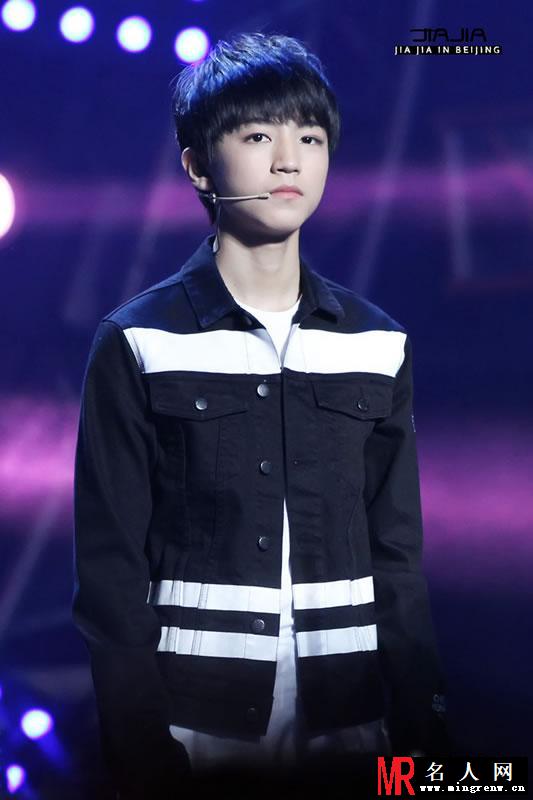TFBOYS王俊凯《快乐大本营》现场(1)