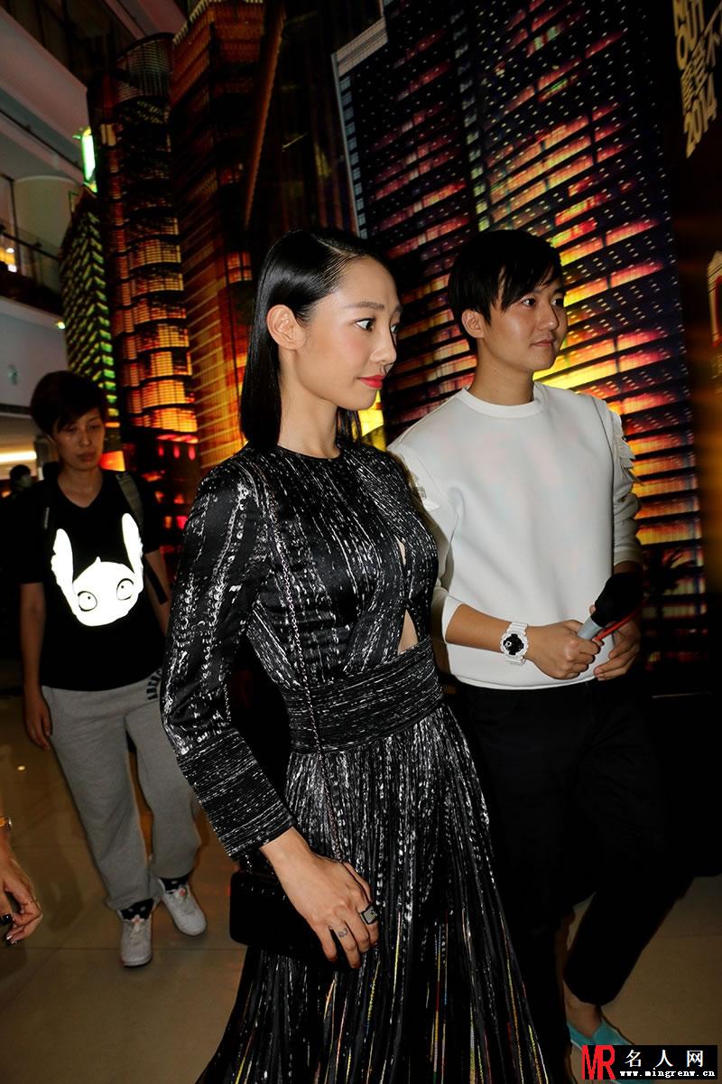 白百何霸气亮相 获封百变摩登女王(1)