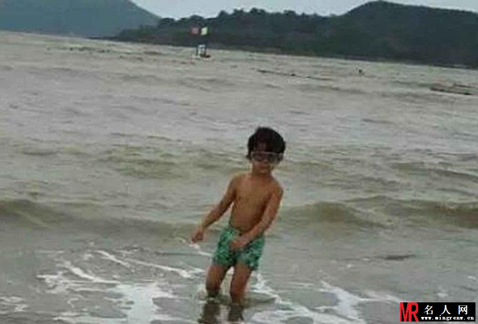 诺一与妈妈开卡丁车耍帅探班老爸刘烨(1)