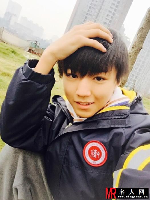 TFBOYS王俊凯2014年下半年帅气生活照集(1)