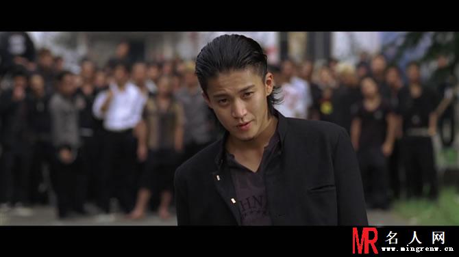《热血高校》小栗旬帅气高清剧照 忧郁酷帅引粉丝尖叫(1)