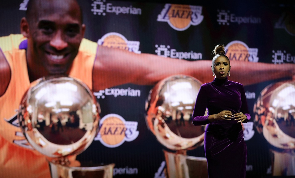 NBA全明星赛 詹妮弗·哈德森献唱致敬科比(1)
