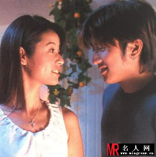 林心如早期青涩剧照欣赏 “紫薇格格”演绎不同角色信手拈来(1)