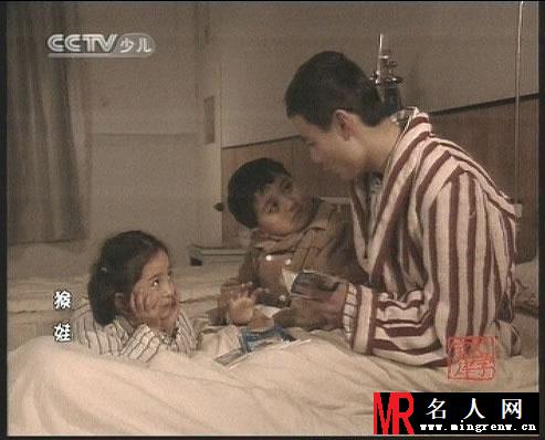 杨幂小时候影视剧照曝光 古灵精怪惹人怜(1)