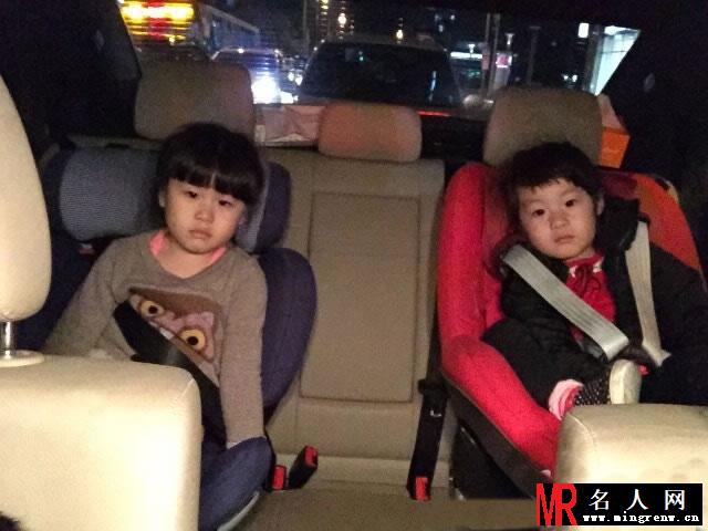 《爸爸回来了》唐志中jason女儿蜜蜜香香生活照(1)