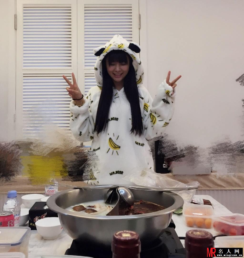 沈梦辰整容后星途畅通 美艳生活照曝光(1)
