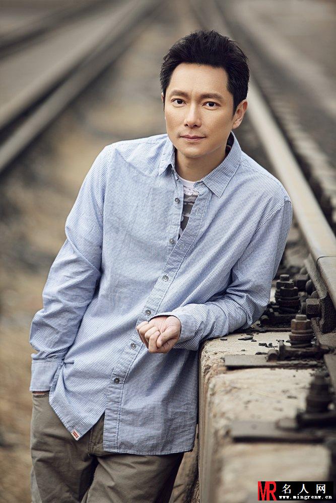 谢祖武诱惑微笑型男写真曝光(1)