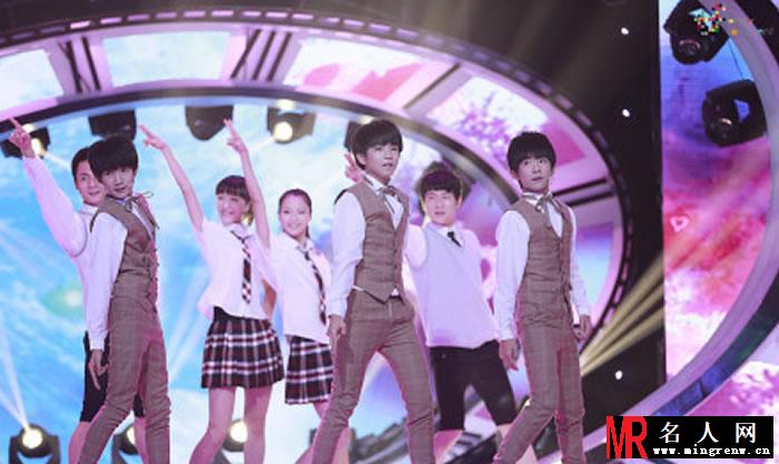 TFBOYS《年代秀》现场照片(1)