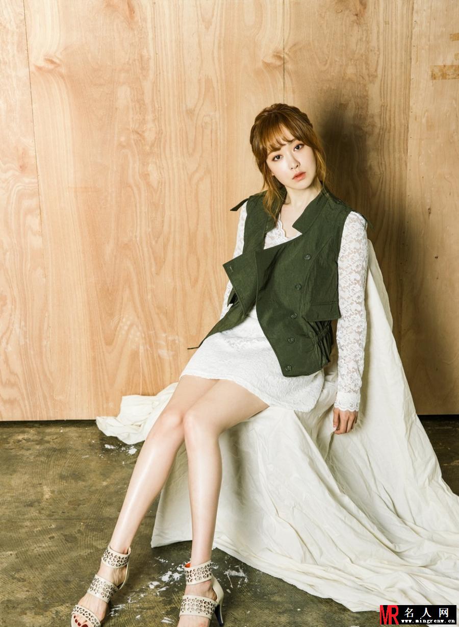 韩女团After School前成员刘小英逆天美腿惊艳写真(1)