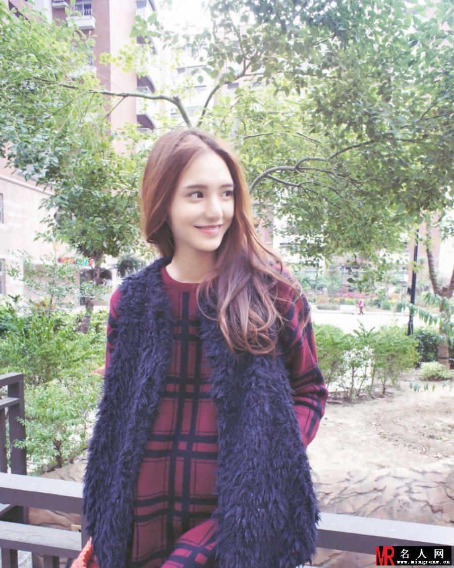 最新武大女神王维琳海量私照曝光 赶超樱花女神(1)