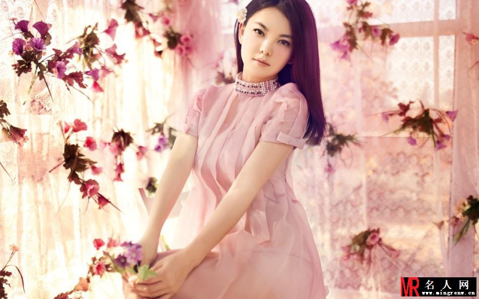 妇女节福利 盘点那些人比花魅的女星靓照(1)