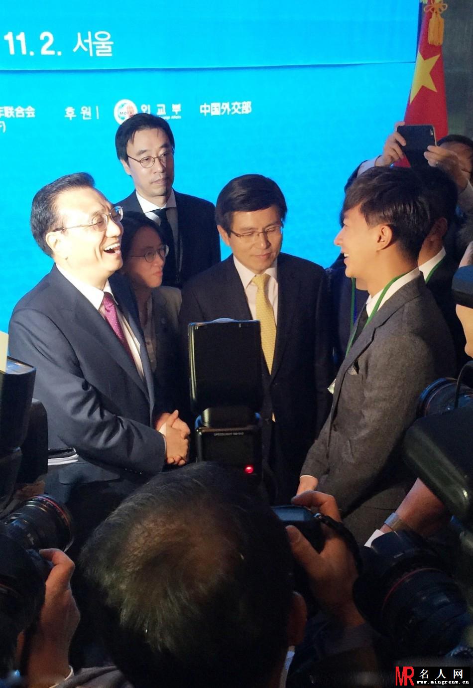 韩庚宁泽涛随团访韩 与李克强总理交谈(1)