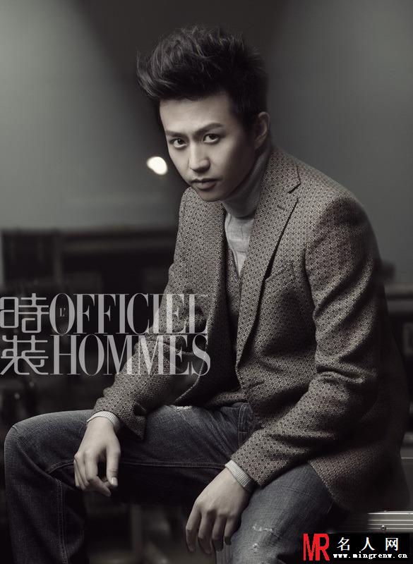 邓超登《时装office》杂志拍黑白写真大片(1)