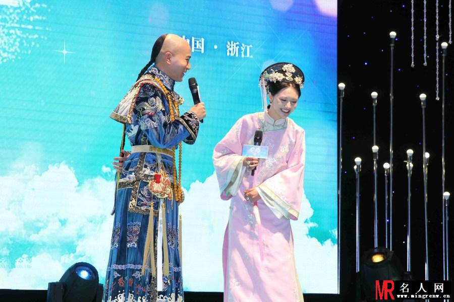 郑爽首拍清装戏 刘恺威首度尝试光头造型(1)